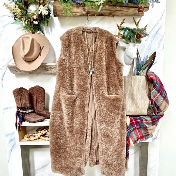Chalet duster sleeveless TEDDY jacket w farmhouse equestrian country cabin vibe - Picture 2 of 10